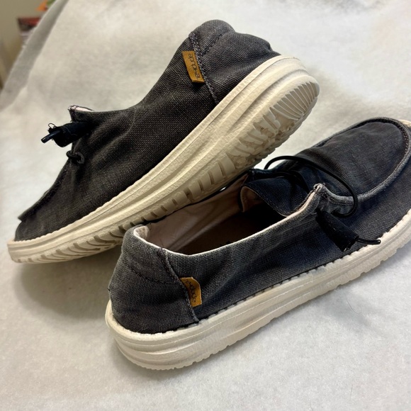 Hey Dude Wendy Chambray Off Black Size 8 EUC - Picture 7 of 11